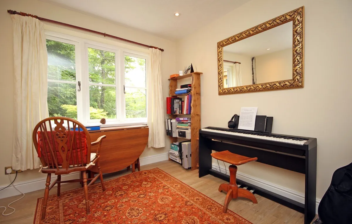 Llanrug, Caernarfon, Gwynedd, LL55