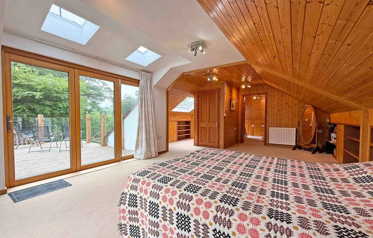 Llanrug, Caernarfon, Gwynedd, LL55