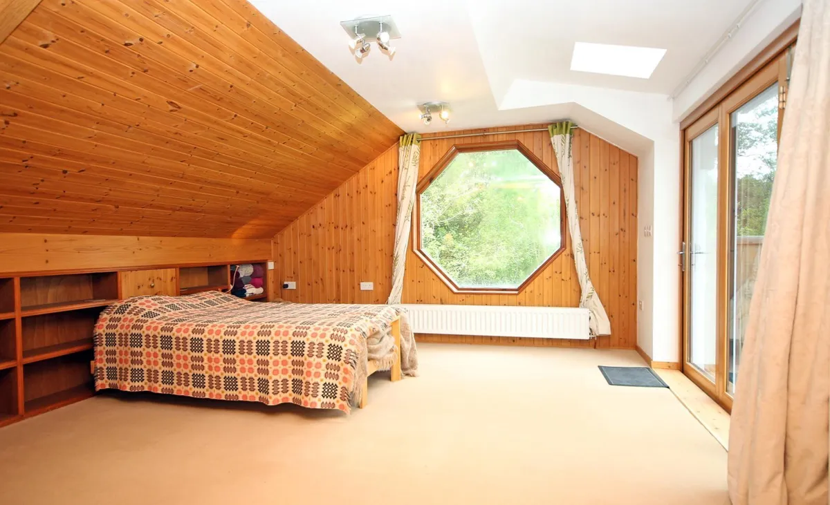Llanrug, Caernarfon, Gwynedd, LL55