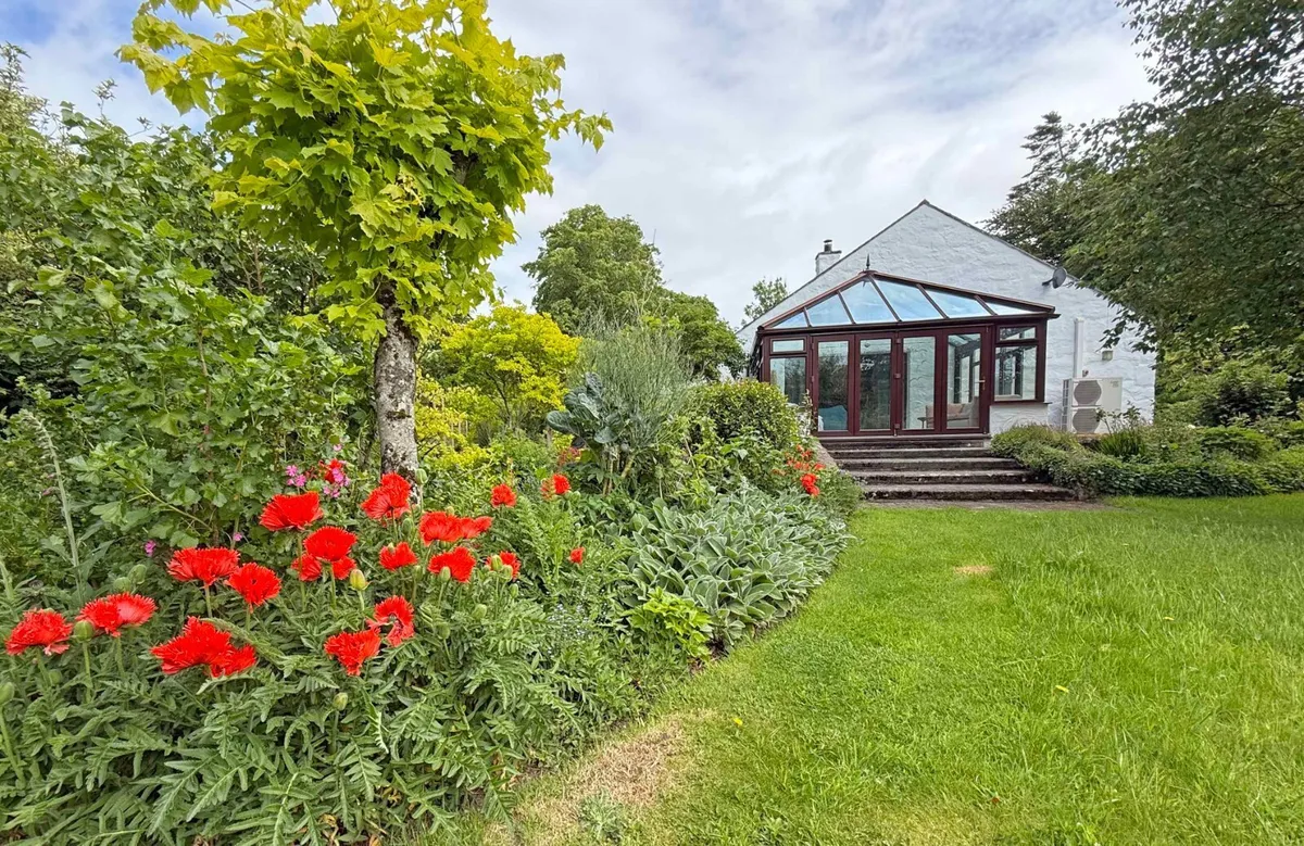 Llanrug, Caernarfon, Gwynedd, LL55