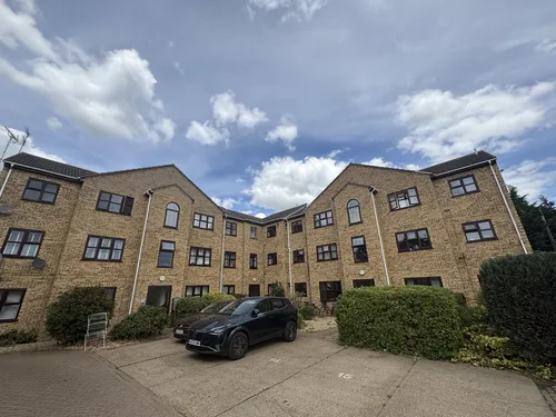 Old Court Place, Marchphoto