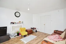 Deacon Close, Rugby