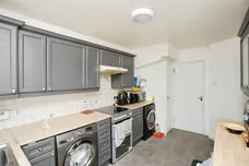 Deacon Close, Rugby