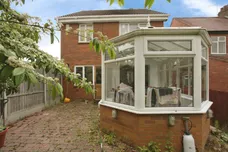 Deacon Close, Rugby