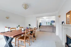 Abinger Avenue, Sutton
