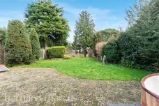 Abinger Avenue, Sutton