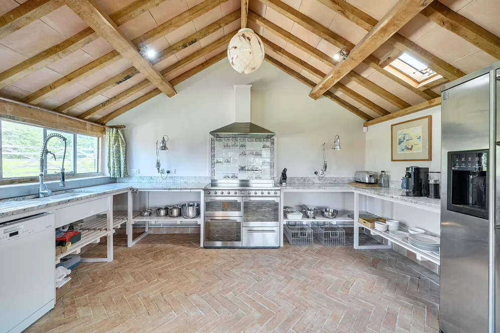 Daisy Lane, Wotton-Under-Edge, GL12 photo 4