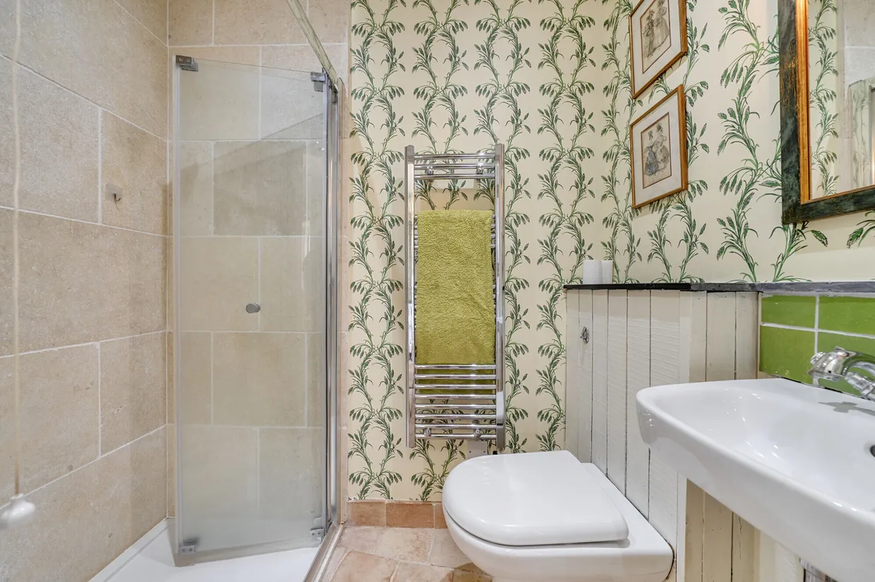 Daisy Lane, Wotton-Under-Edge, GL12 photo 8