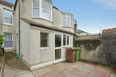 Lipson Avenue, Plymouth