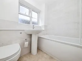 California Close, Highwoods, Colchester thumb 3