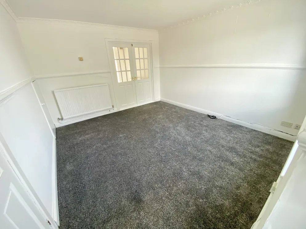 Property carousel item 2
