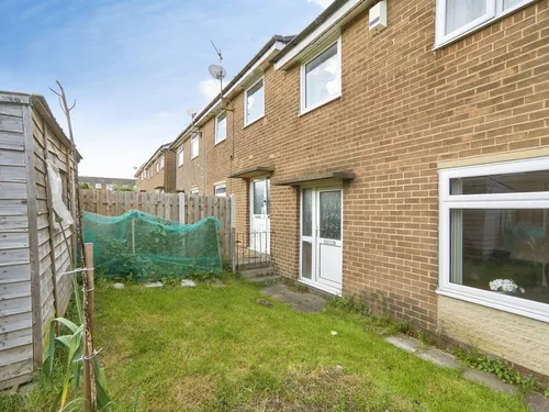 Greenlea Avenue, Yeadon, Leedsphoto