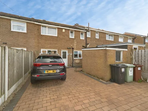 Greenlea Avenue, Yeadon, Leedsphoto