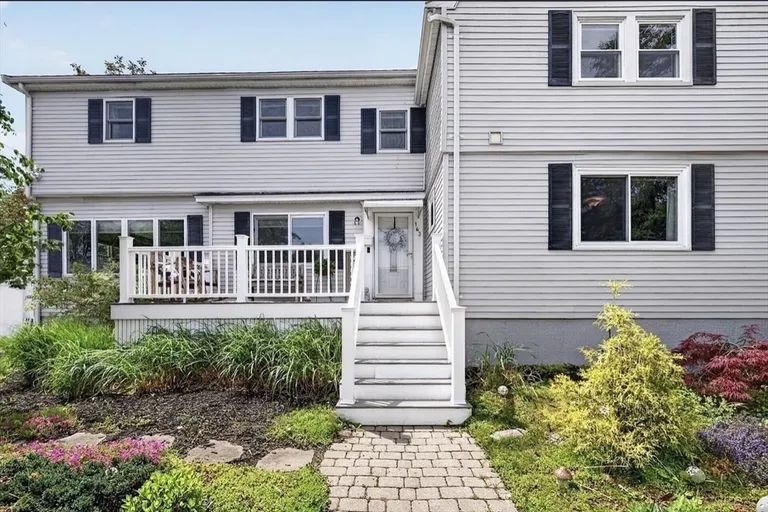 143 Morton St, Winthrop, MA 02152