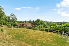 Stoatley Rise, Haslemere, GU27 photo 9