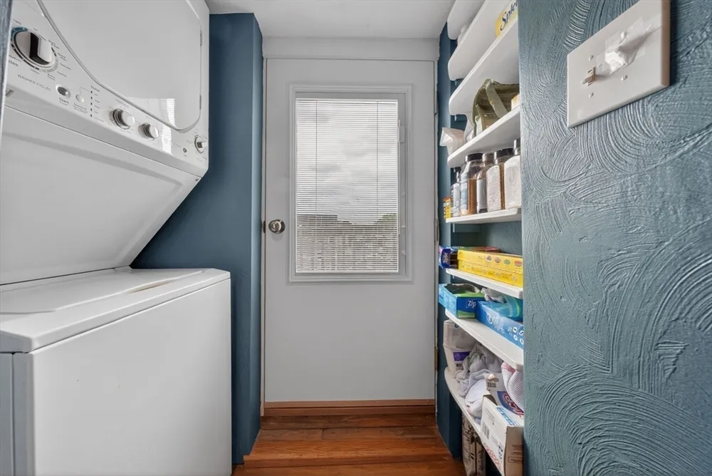 52 Trident Ave, Winthrop, MA 02152