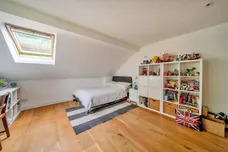 Stoatley Rise, Haslemere, GU27 photo 19