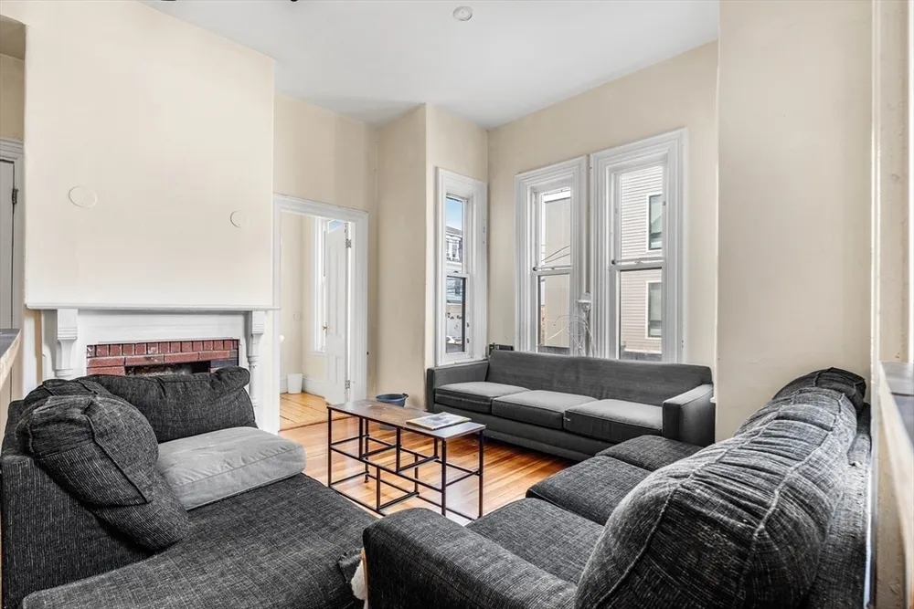 20 Highgate St, Boston, MA 02134