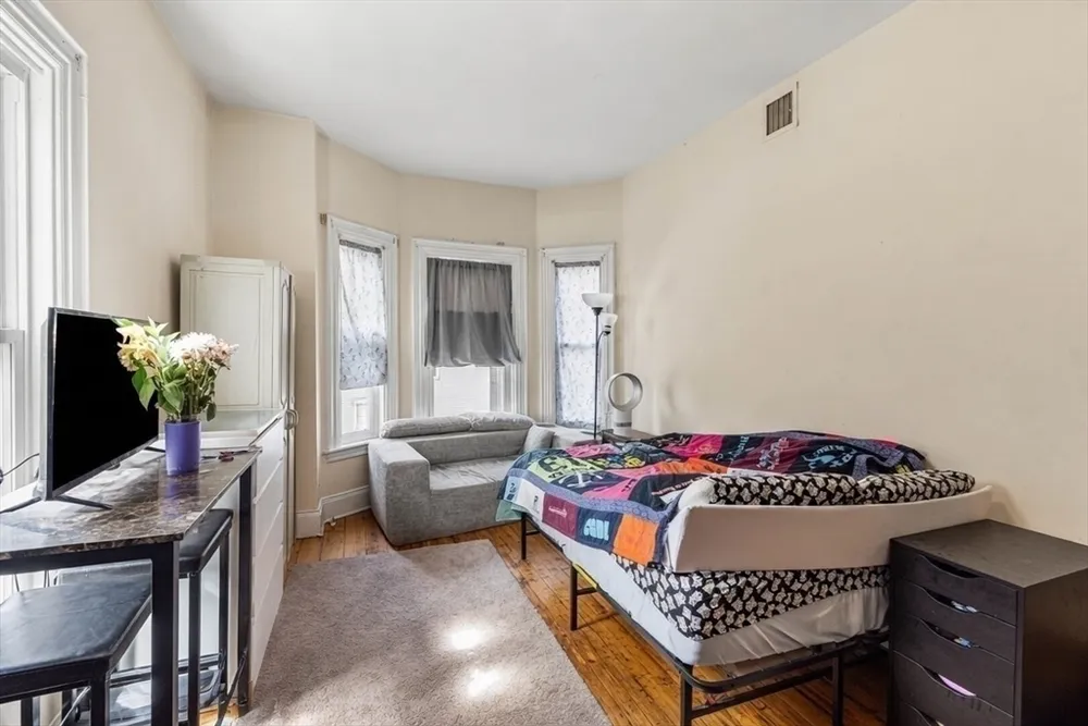 20 Highgate St, Boston, MA 02134