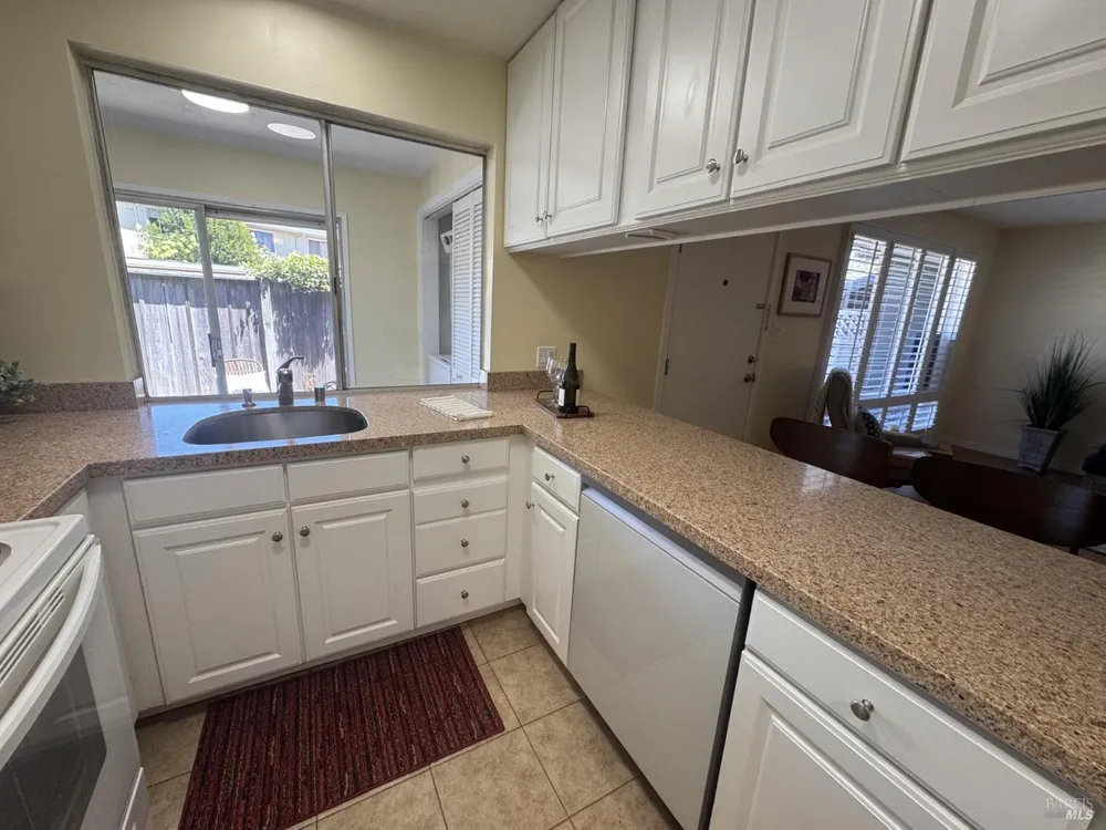 1004 Los Gamos Rd, San Rafael, CA 94903
