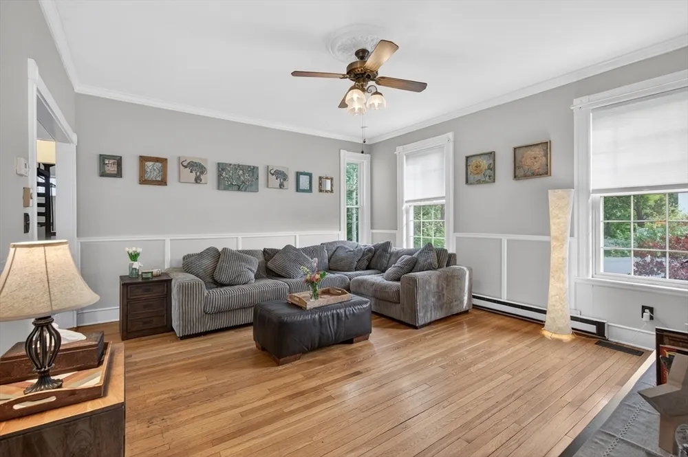 45 Church St, Chelmsford, MA 01863