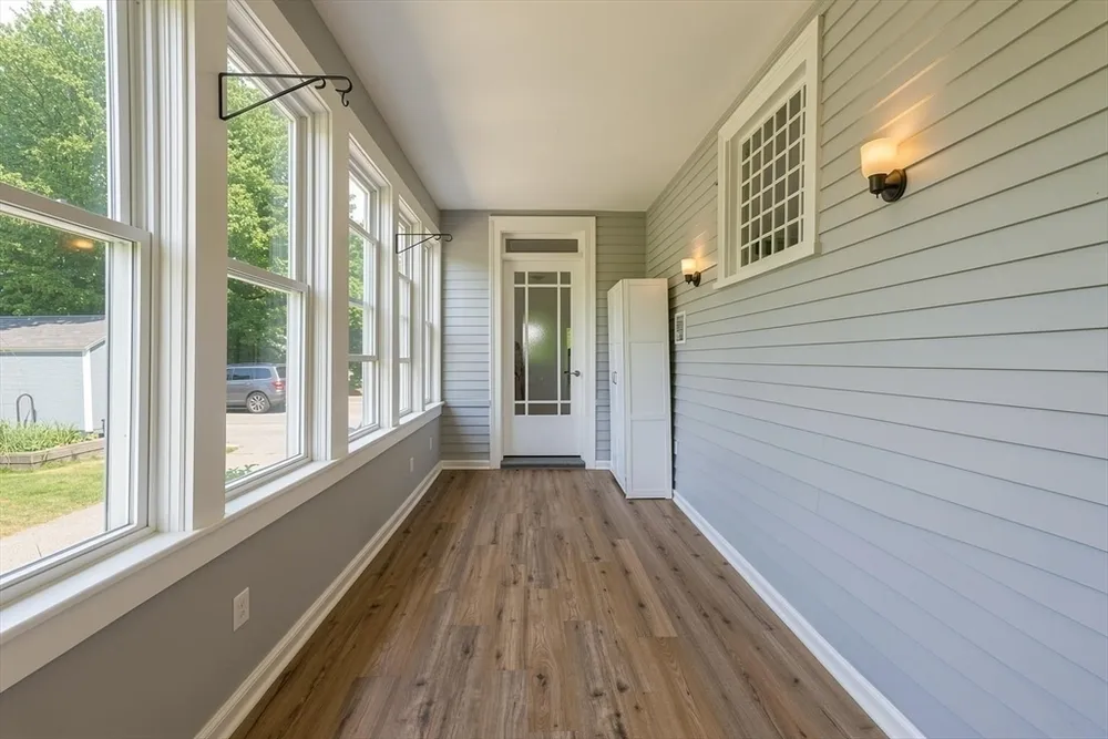 45 Church St, Chelmsford, MA 01863