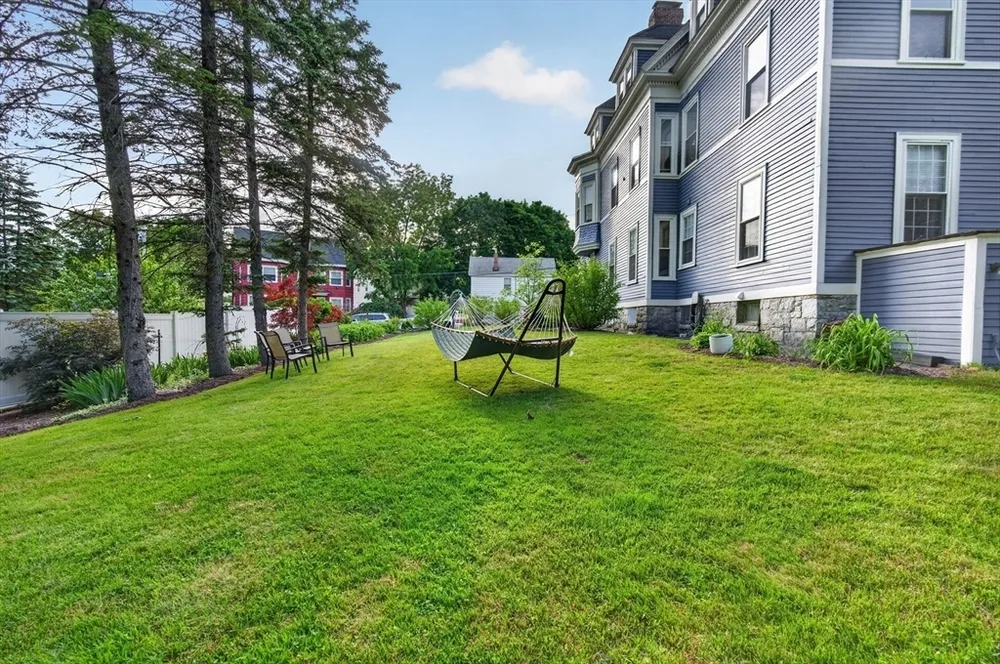 45 Church St, Chelmsford, MA 01863
