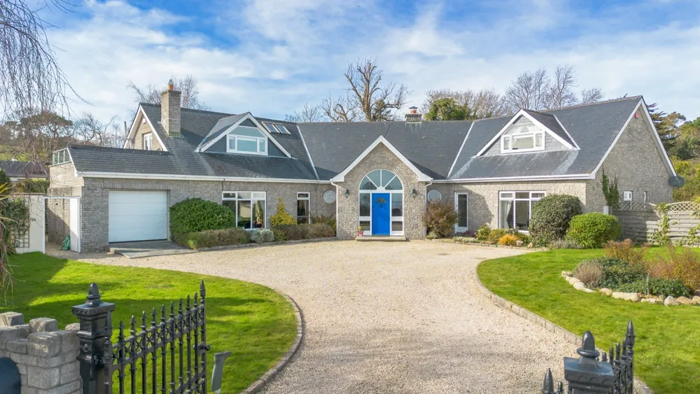 Small Oaks, 6 Rathmichael Haven, Rathmichael, Dublin 18, D18A702