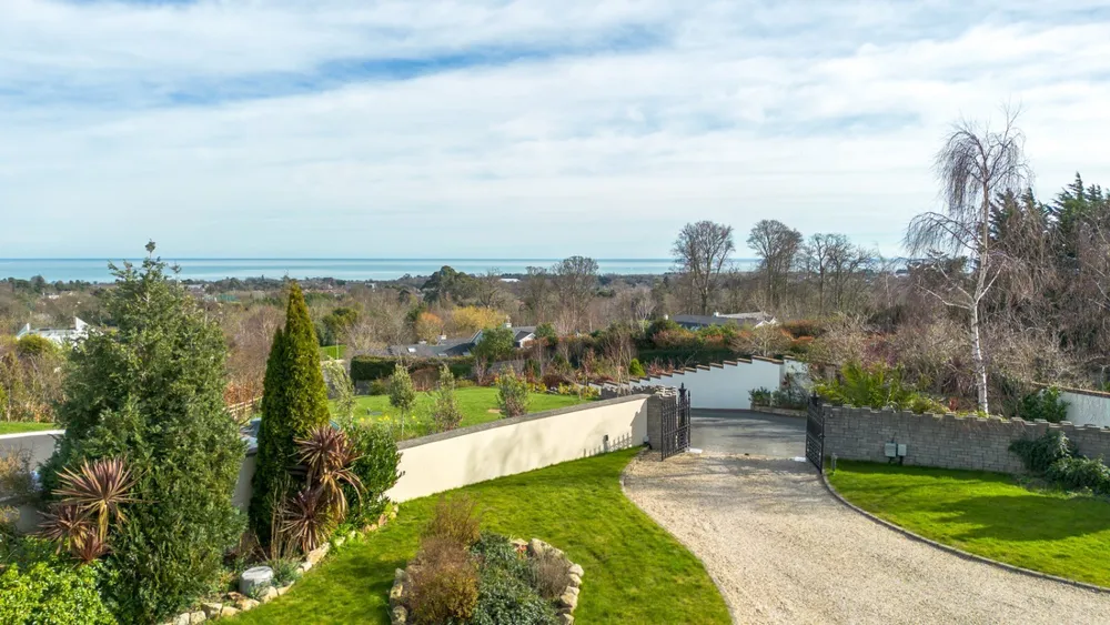 Small Oaks, 6 Rathmichael Haven, Rathmichael, Dublin 18, D18A702