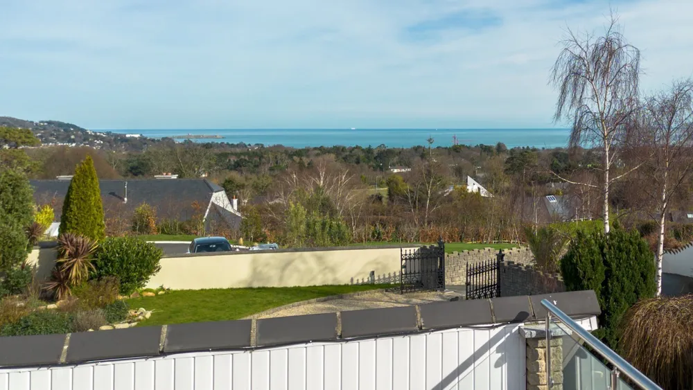 Small Oaks, 6 Rathmichael Haven, Rathmichael, Dublin 18, D18A702