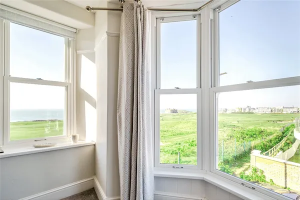 Golf Terrace, Newquay, TR7 photo 3