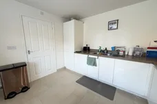 Skelhorn Avenue, RUGBY