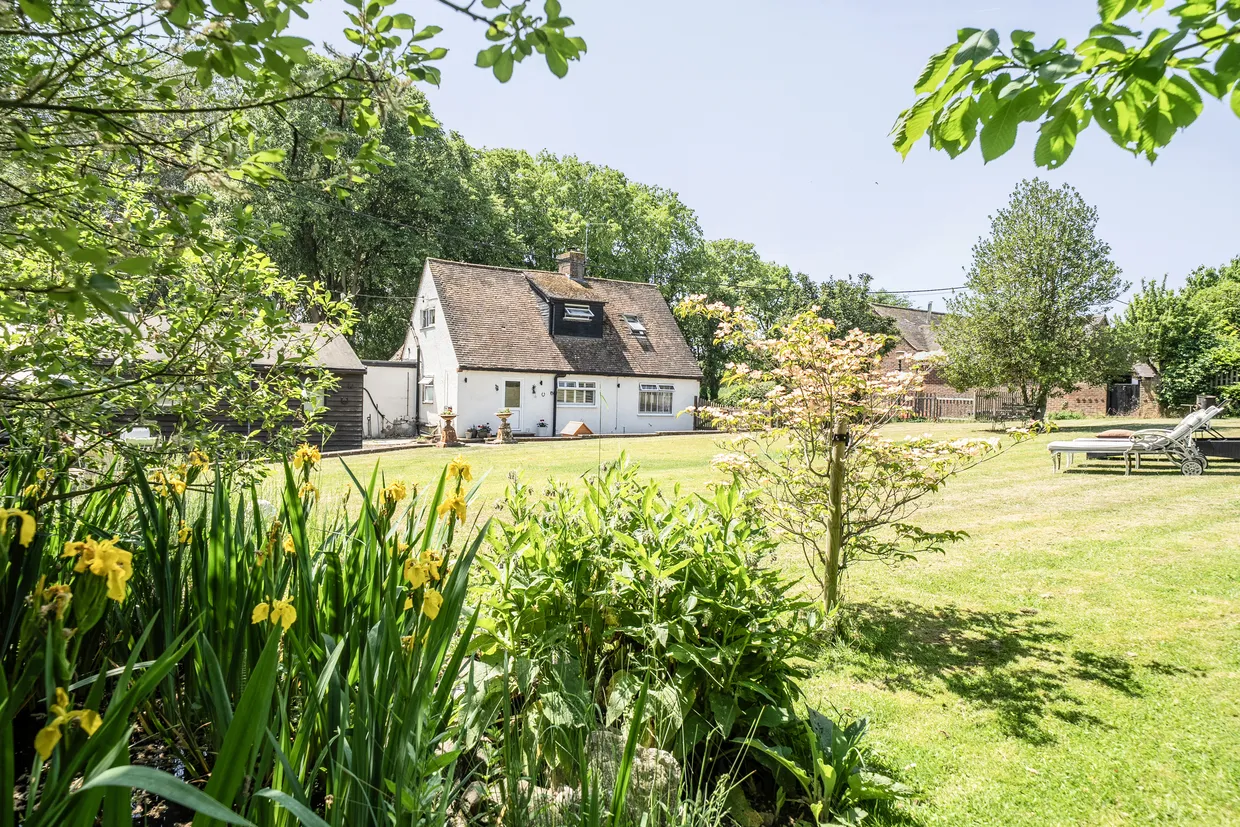 The Street, Ewelme, OX10 photo 1