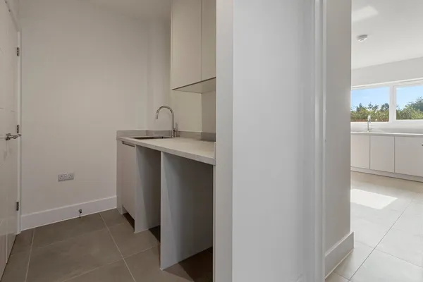 Kinnersley B - Lynden Place, Newcourt Road, EX3 photo 8