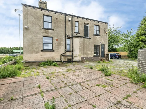 Wakefield Road, Gildersome, Leedsphoto