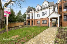Russell Hill Road, Purley