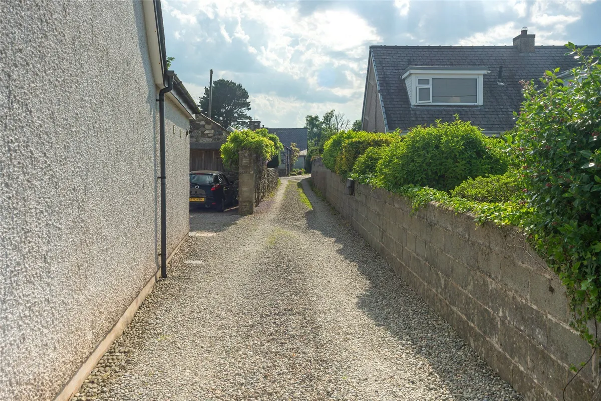 Llanrug, Caernarfon, Gwynedd, LL55
