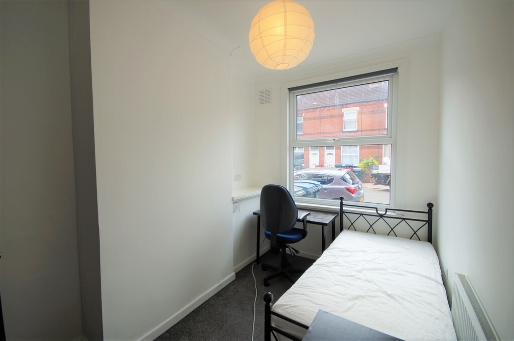 Caludon Road, Coventry Image 5