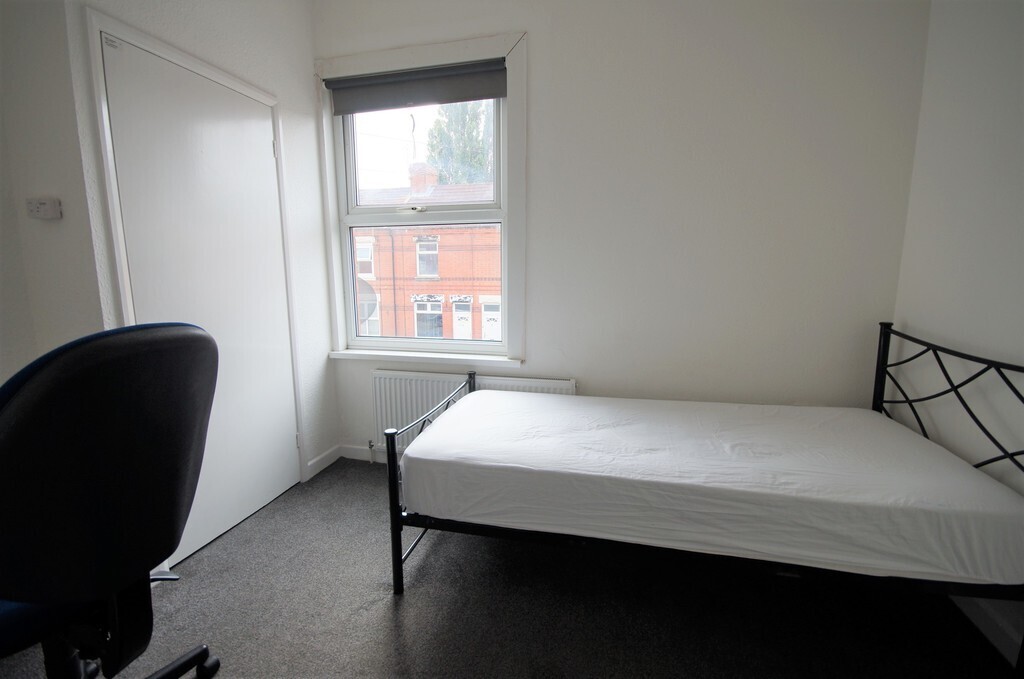 Caludon Road, Coventry Image 7