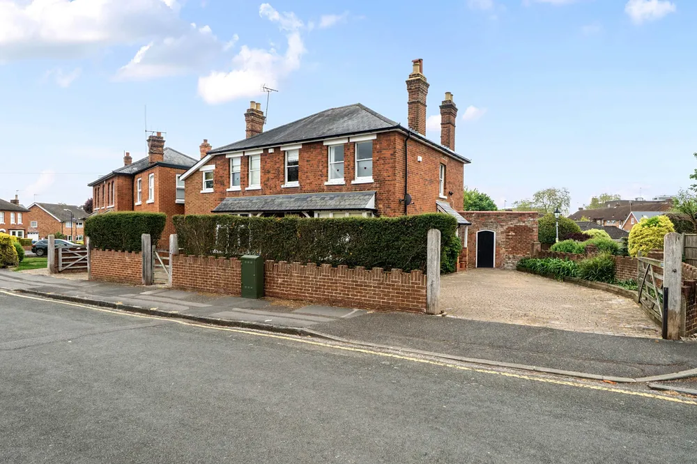 The Crescent, Maidenhead, SL6