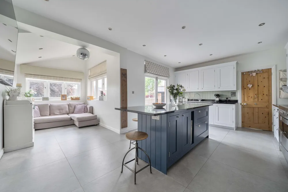 The Crescent, Maidenhead, SL6