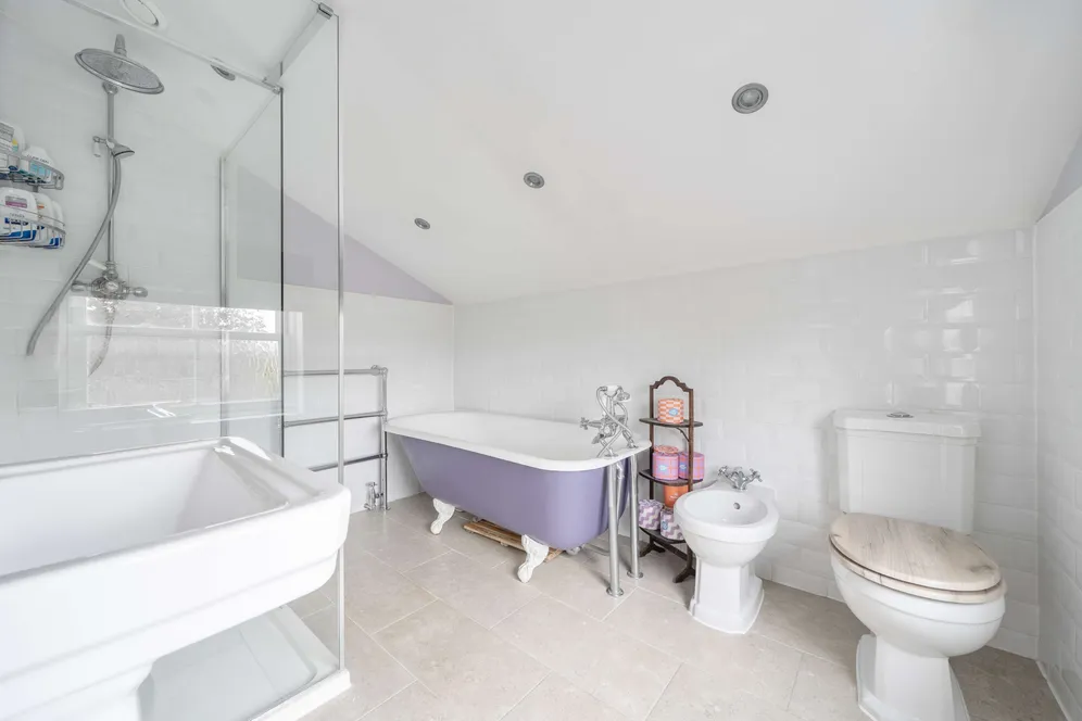 The Crescent, Maidenhead, SL6 photo 8