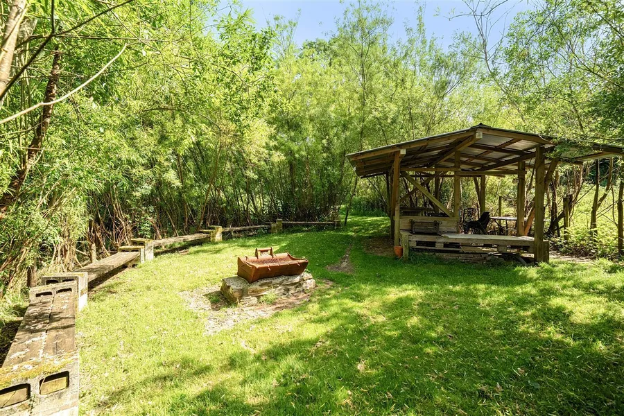 Property Image 44