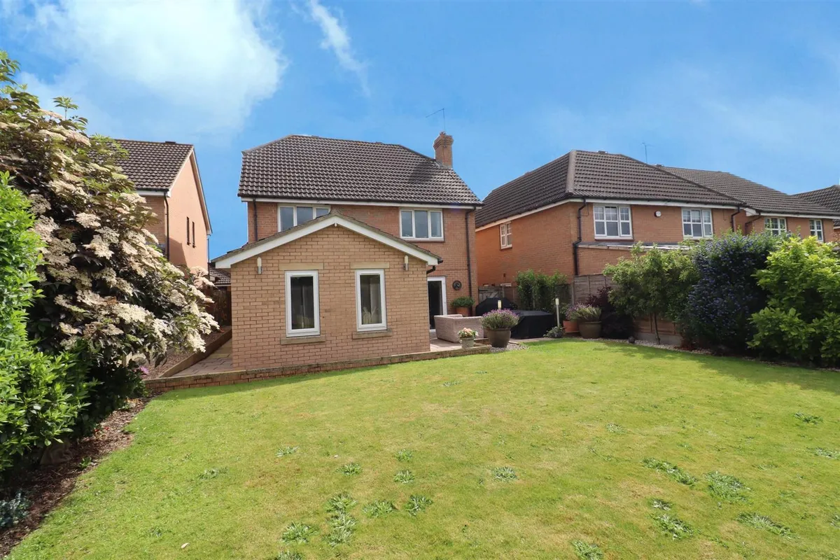 Medlar Drive, Welton,