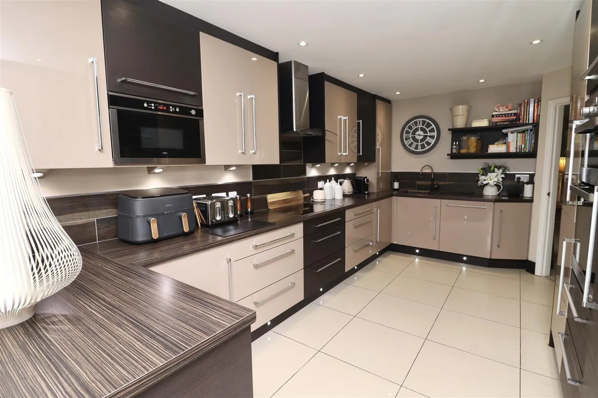 Medlar Drive, Welton,