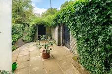 Canonbury Square, London, N1 photo 22