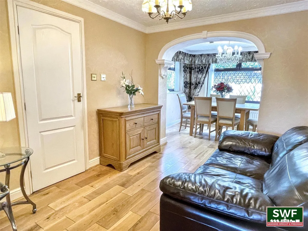 Dunster Grove, Perton