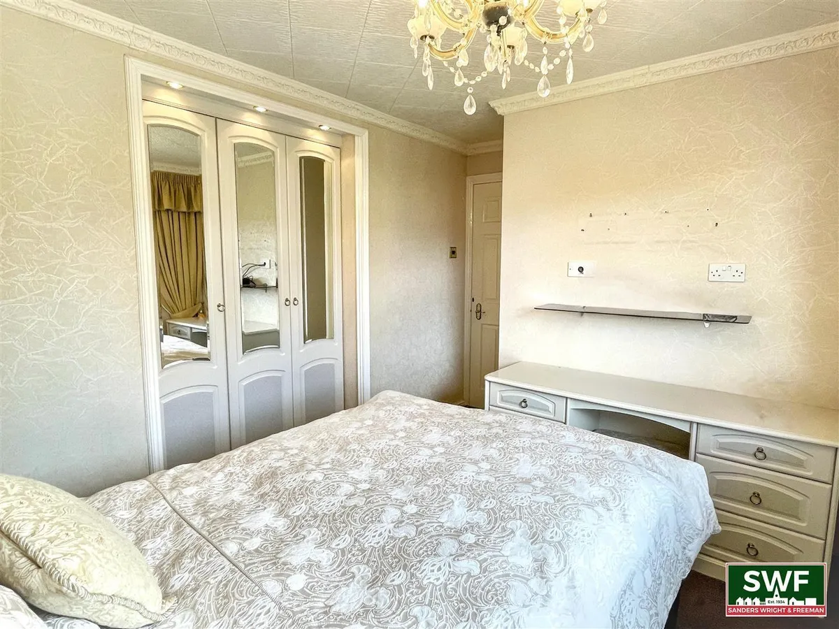Dunster Grove, Perton