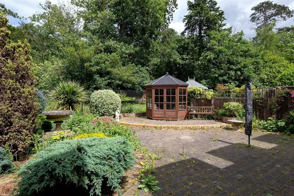 The Courtyard, Ecton, NN6 photo 15