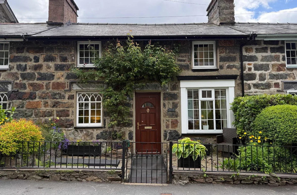 Club Street, Beddgelert, Gwynedd, LL55